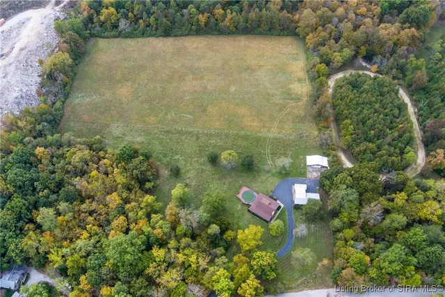 $2,300 | 2190 2 Mile Lane, New Albany, IN 47150