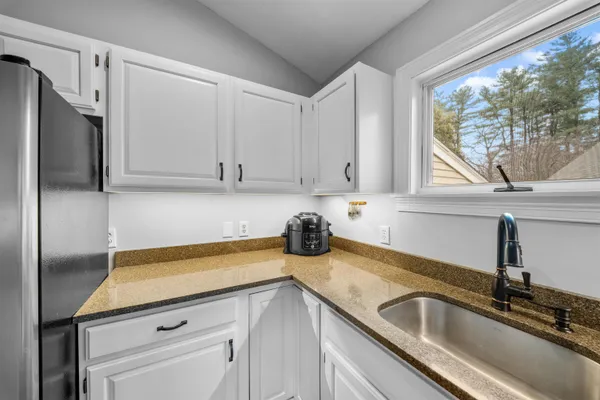 $639,900 | 124 Spinnaker Way, Portsmouth, NH 03801