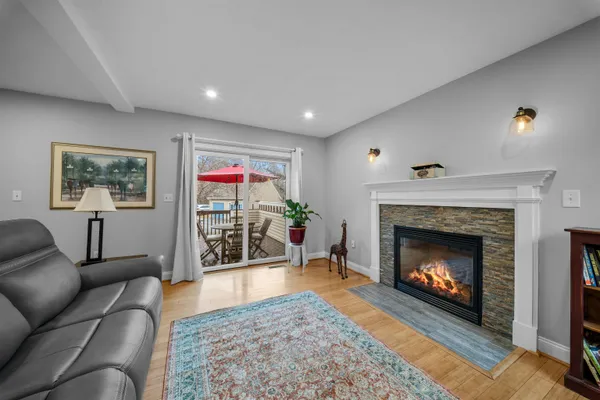 $639,900 | 124 Spinnaker Way, Portsmouth, NH 03801