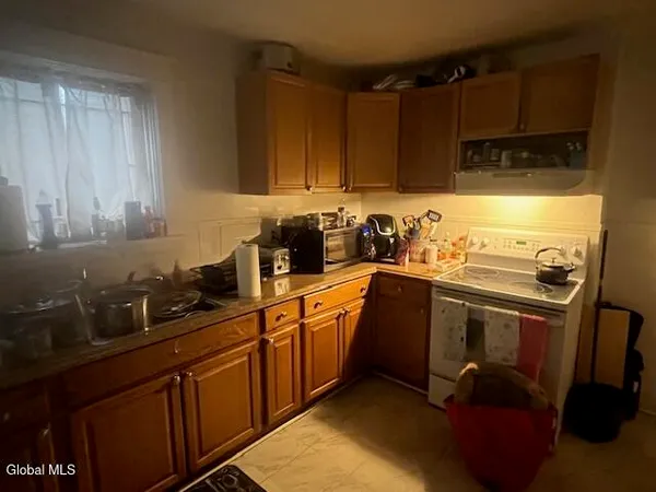 $449,000 | 14 Garfield Place, Unit 14161820, Amsterdam, NY 12010