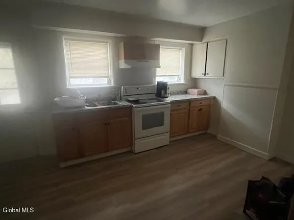 $449,000 | 14 Garfield Place, Unit 14161820, Amsterdam, NY 12010