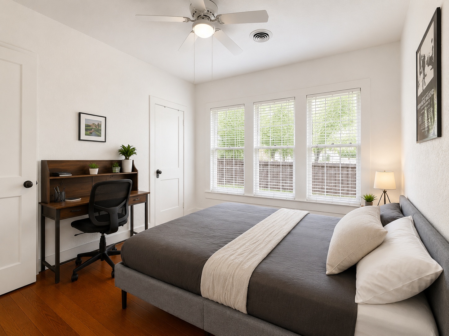 404 West 43rd Street, Unit A Austin, TX 78751 - Photo 5 of 10 a bedroom with a bed and a window