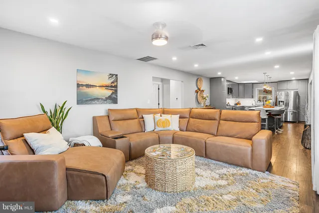 $629,900 | 84 Algonquin Trail, Medford, NJ 08055