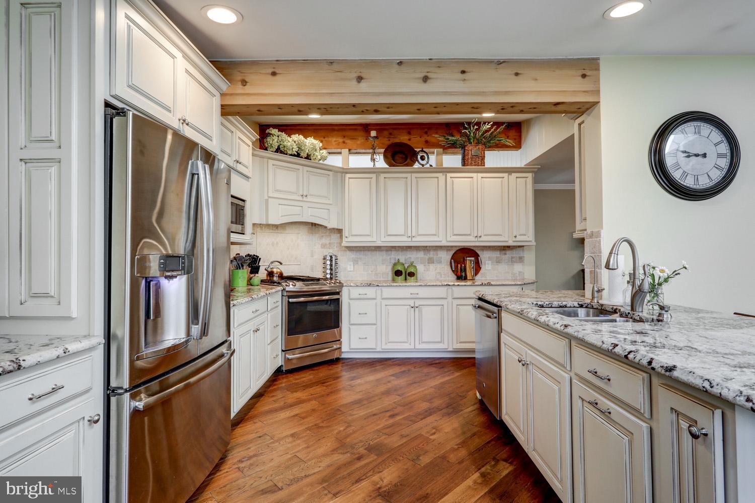 1030 Hunsicker Road Lancaster, PA 17601 - Photo 23 of 71 Stainless appliances
