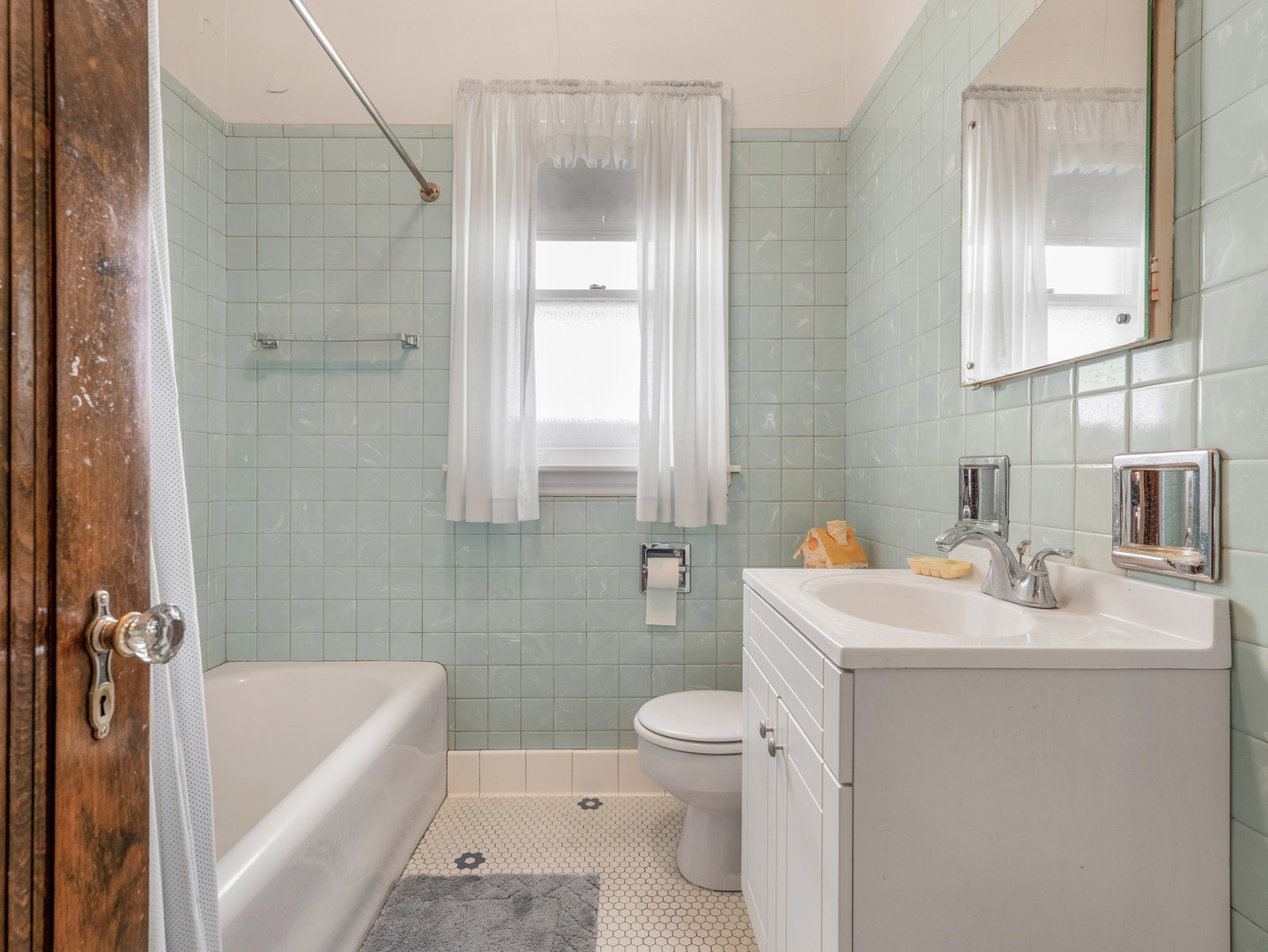 1118 Garden Street Park Ridge, IL 60068 - Photo 21 of 27 Gallery Image 21