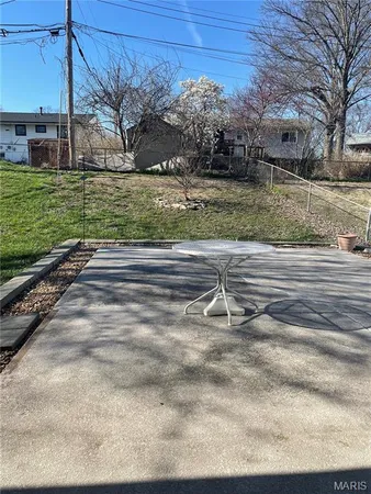 $2,100 | 2313 Esquline Drive, Fenton, MO 63026