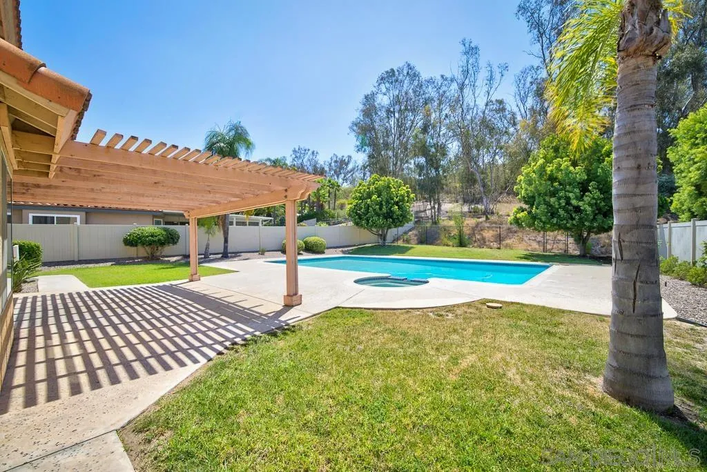 13887 Carriage Road Poway, CA 92064 - Photo 47 of 54