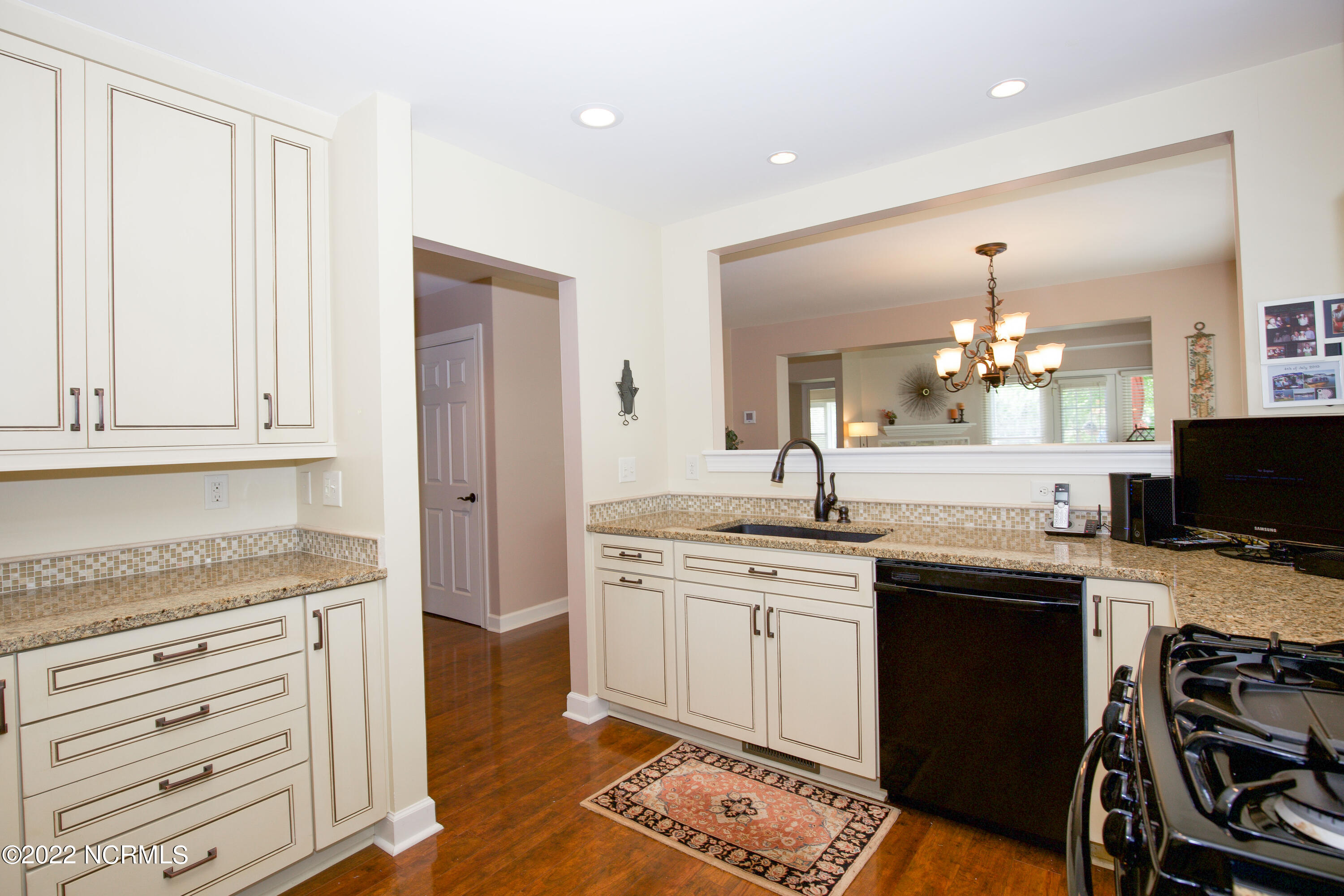 209 Knoll Road Southern Pines, NC 28387 - Photo 13 of 57 209 N Knoll Rd-7