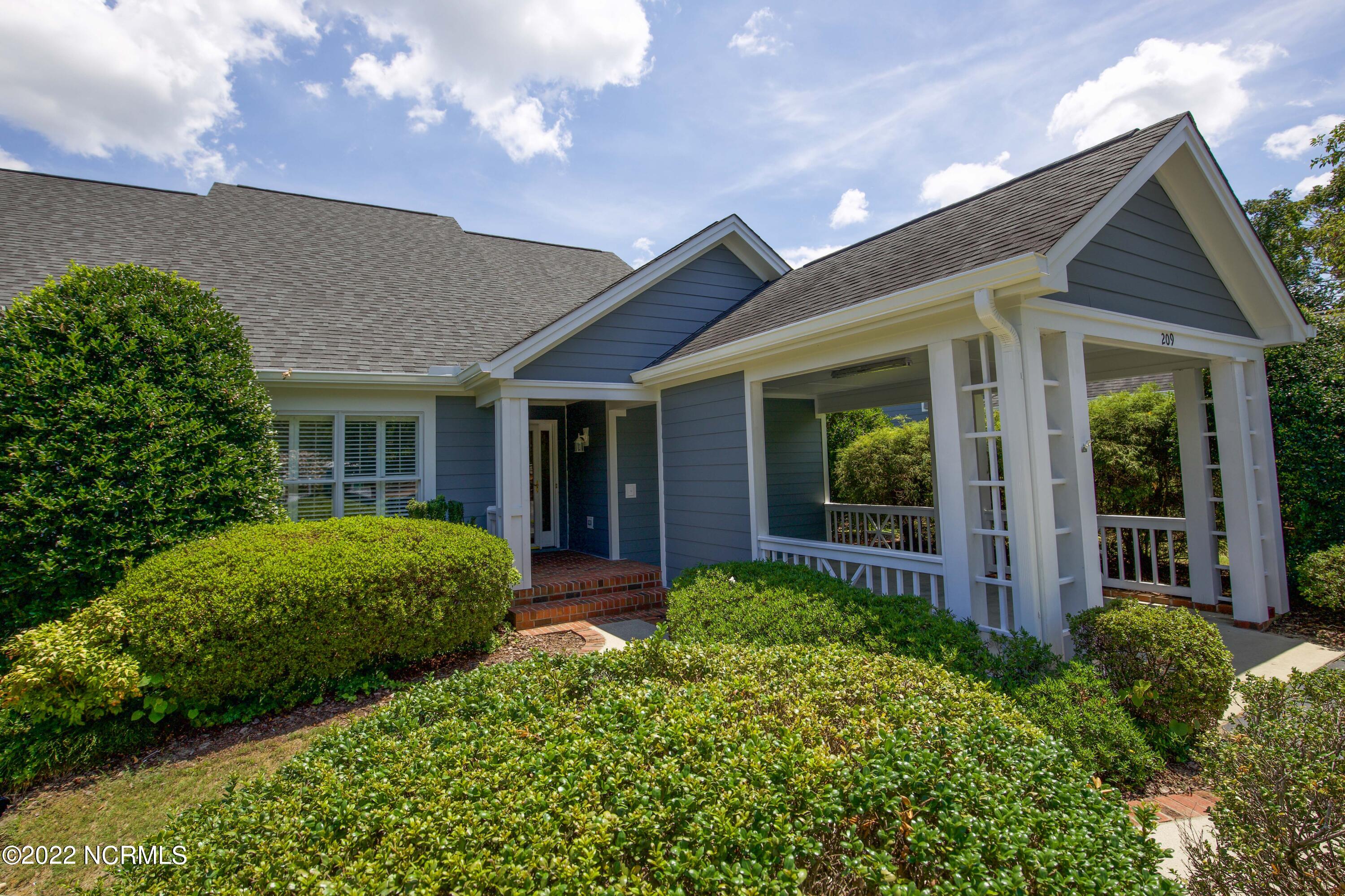 209 Knoll Road Southern Pines, NC 28387 - Photo 3 of 57 209 N Knoll Rd-54