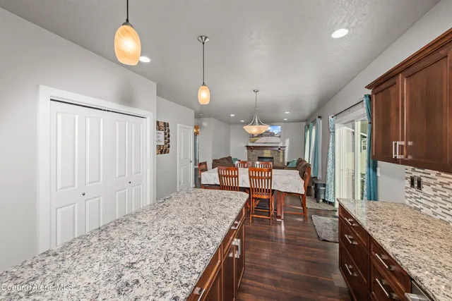 $689,999 | 1401 East Warm Springs Avenue, Post Falls, ID 83854