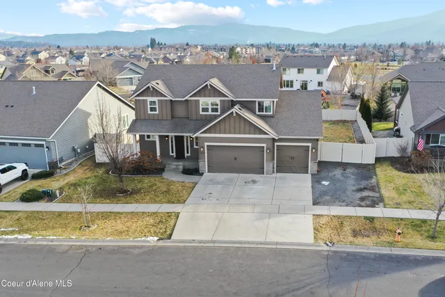 $689,999 | 1401 East Warm Springs Avenue, Post Falls, ID 83854