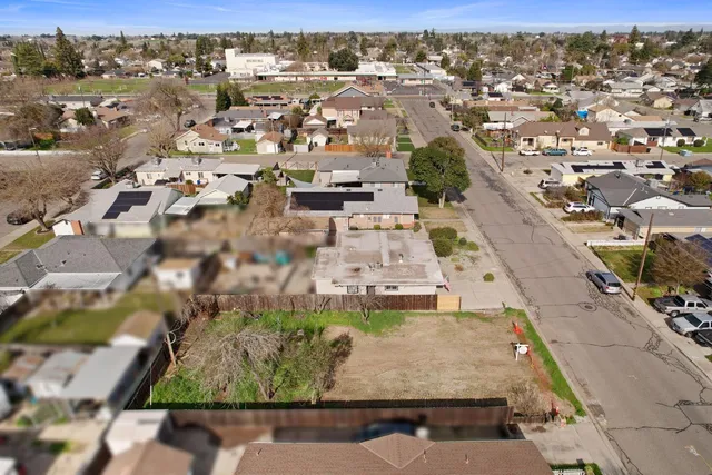 $200,000 | 110 Blankenship Avenue, Oakdale, CA 95361