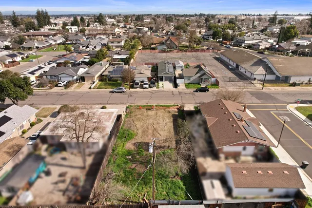 $200,000 | 110 Blankenship Avenue, Oakdale, CA 95361