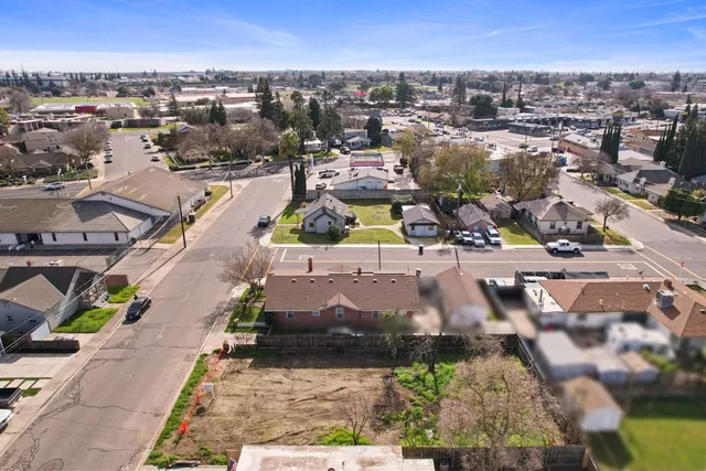 $200,000 | 110 Blankenship Avenue, Oakdale, CA 95361
