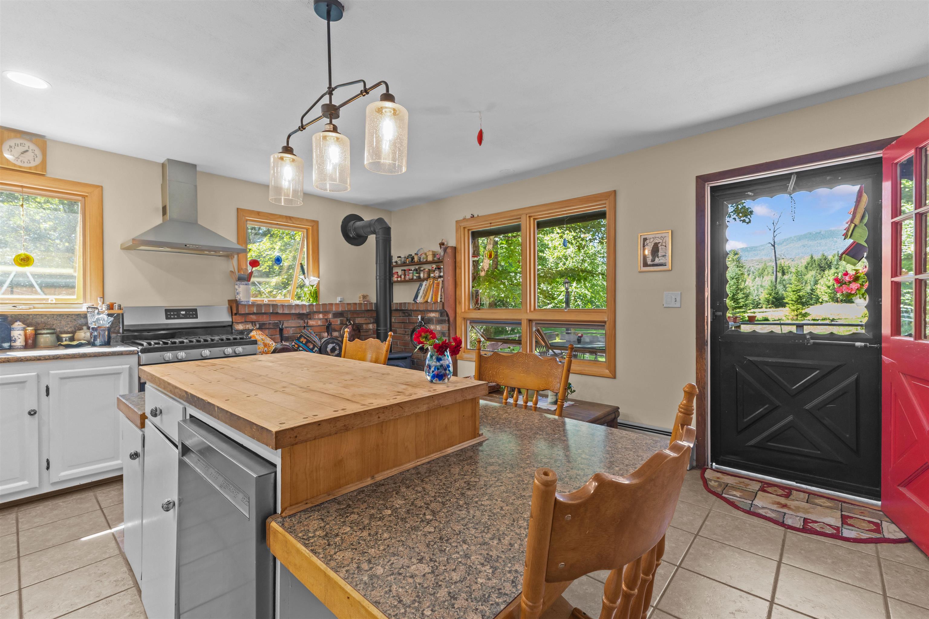 570 West Hill Road Middlesex, VT 05682 - Photo 5 of 60 Gallery Image 5