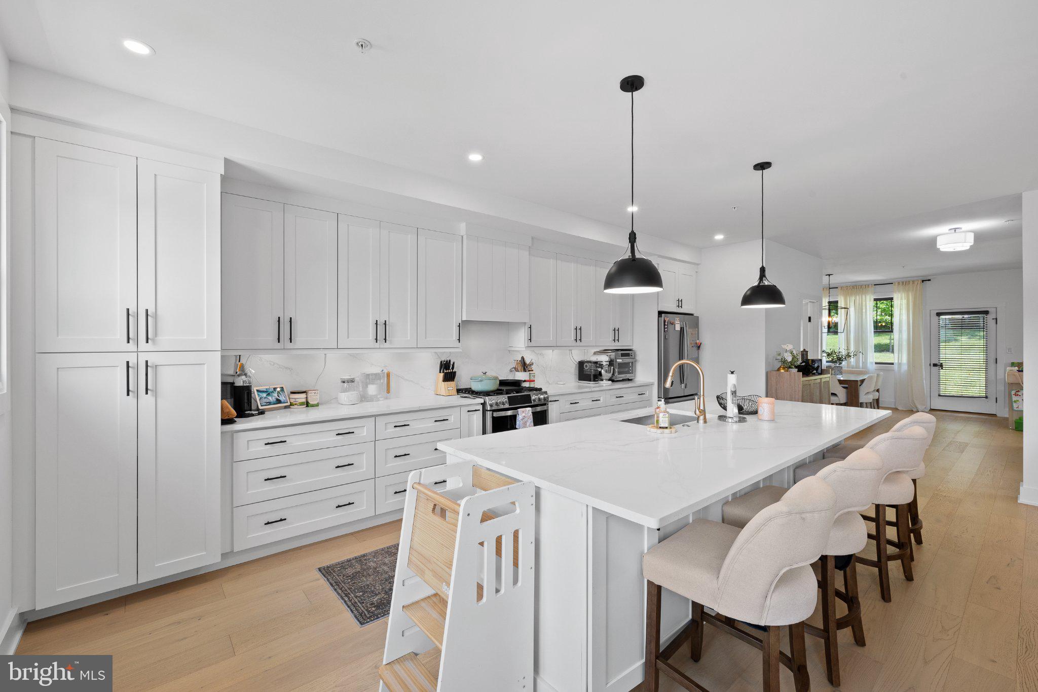 985 Henry Avenue Wayne, PA 19087 - Photo 10 of 28 Modern kitchen with sleek design.