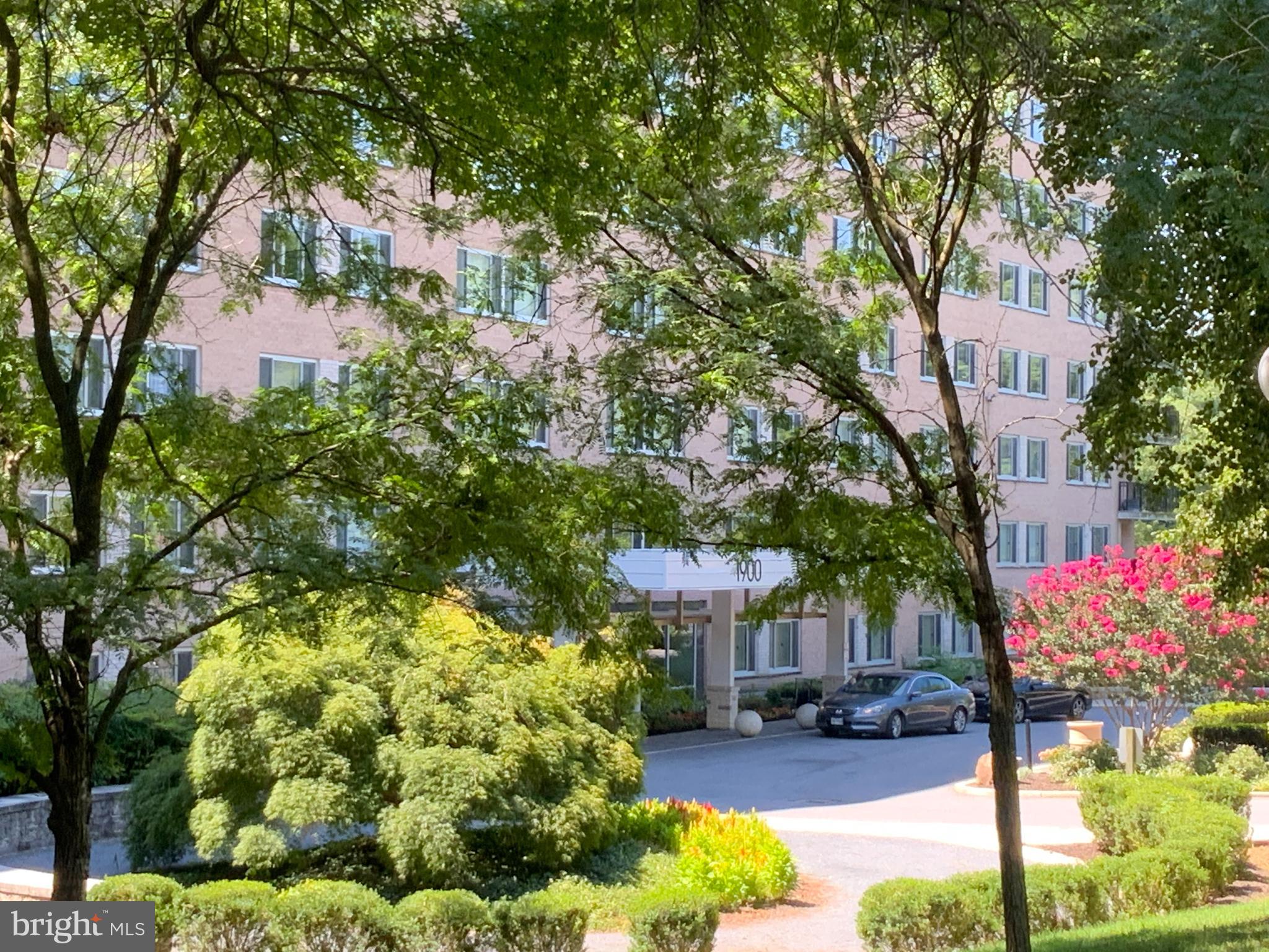 1900 Lyttonsville Road, Unit 1215 Silver Spring, MD 20910 - Photo 4 of 53