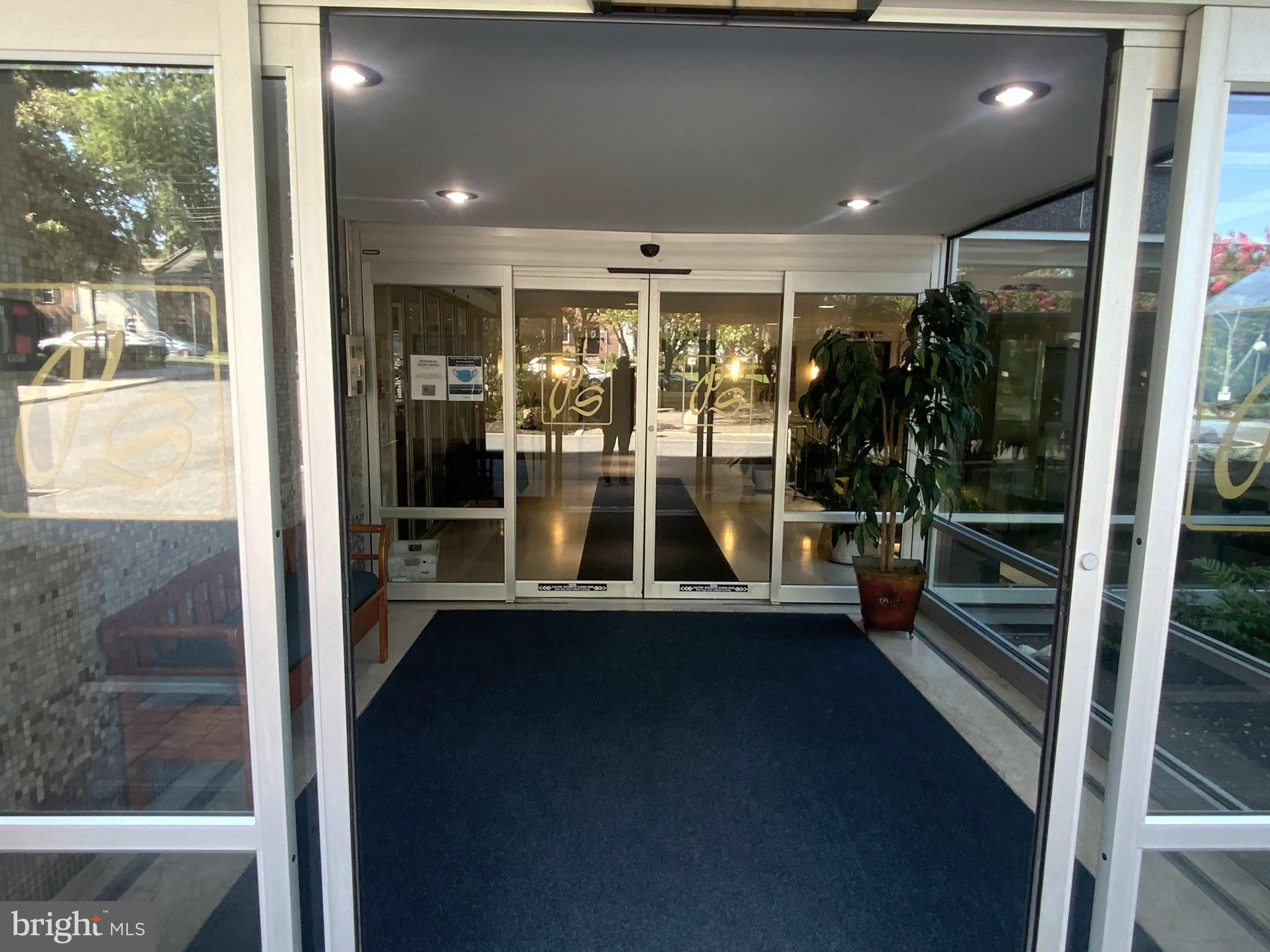 1900 Lyttonsville Road, Unit 1215 Silver Spring, MD 20910 - Photo 5 of 53