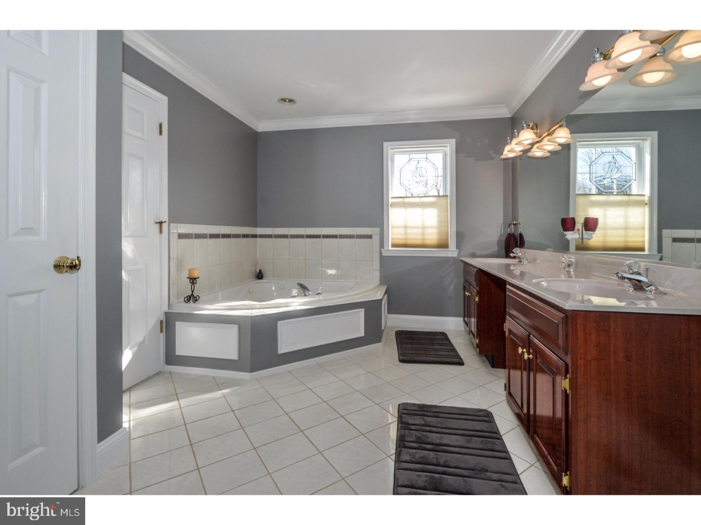 901 West Thatcher Road Quakertown, PA 18951 - Photo 14 of 25 Bathroom