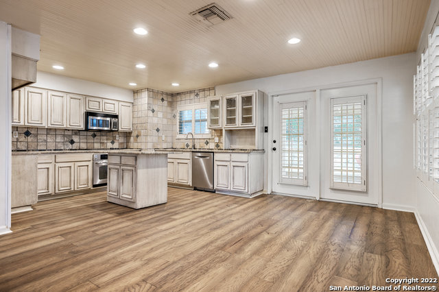 17119 Terra Rosa Helotes, TX 78023 - Photo 9 of 19 Gallery Image 9