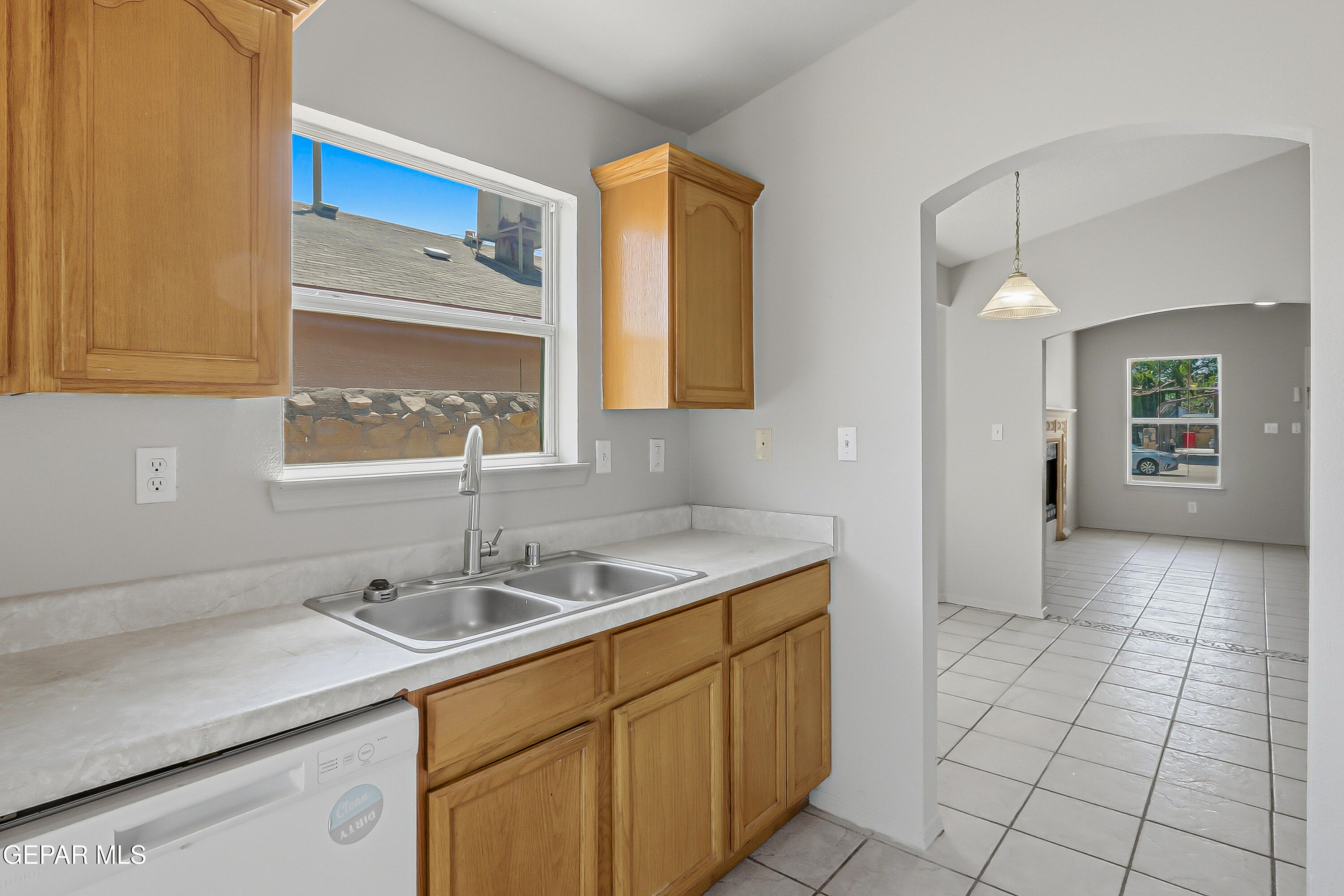 12353 Tierra Apache Road El Paso, TX 79938 - Photo 3 of 33 33-print-IMG_5816
