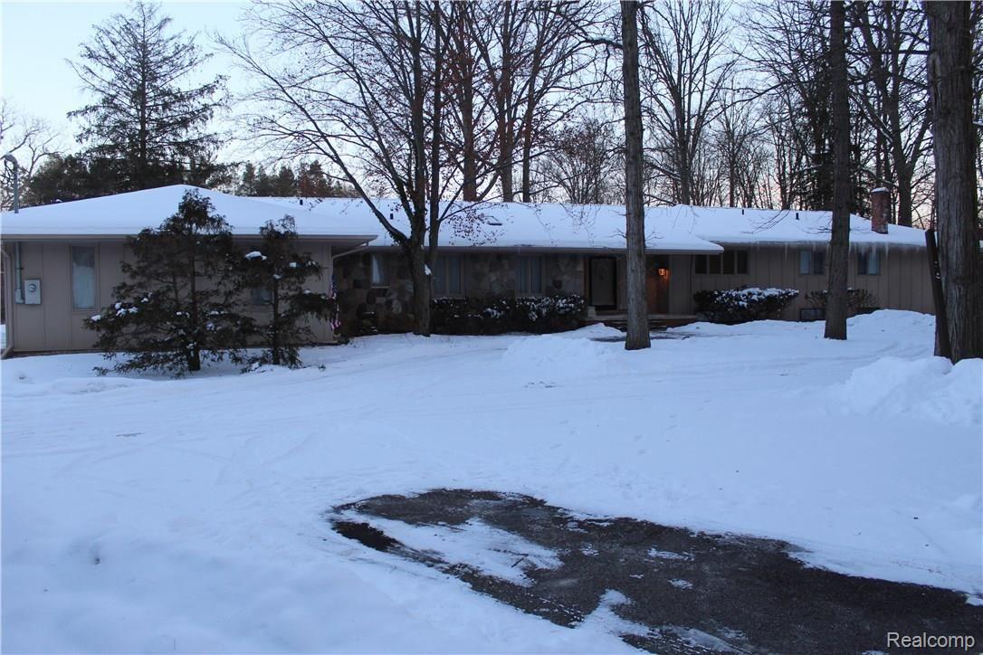 25115 Farmbrook Road Southfield, MI 48034 - Photo 1 of 62 IMG_0092.JPG