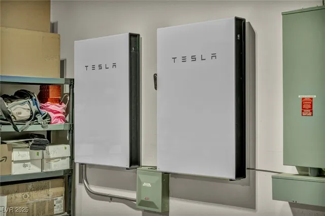 $750,000 | 2593 Indigo Cloud Court, Las Vegas, NV 89142