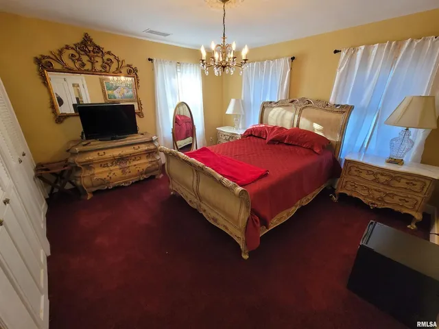 $339,900 | 321 West Boone Street, Salem, IL 62881