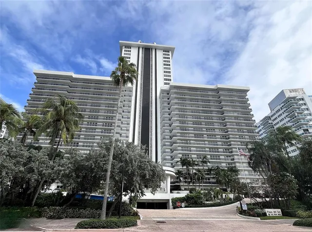 $3,800 | 3500 Galt Ocean Drive, Unit 1802, Fort Lauderdale, FL 33308