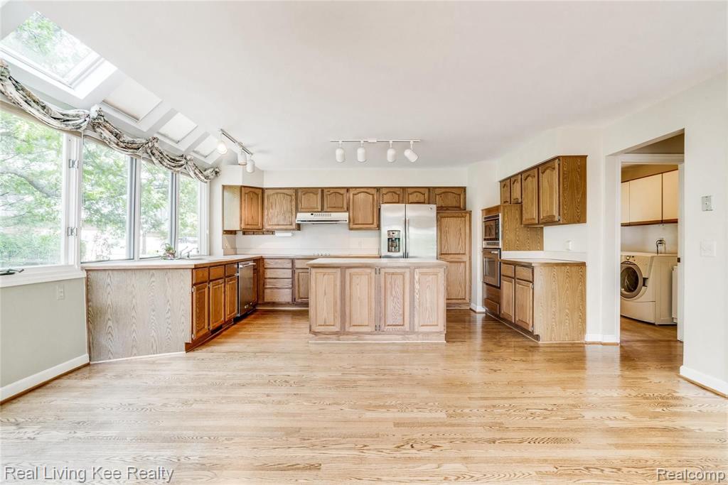 6368 Peach Tree Court Rochester Hills, MI 48306 - Photo 22 of 54