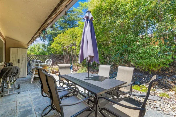 $439,000 | 442 Las Casitas Court, Unit A, Santa Rosa, CA 95403
