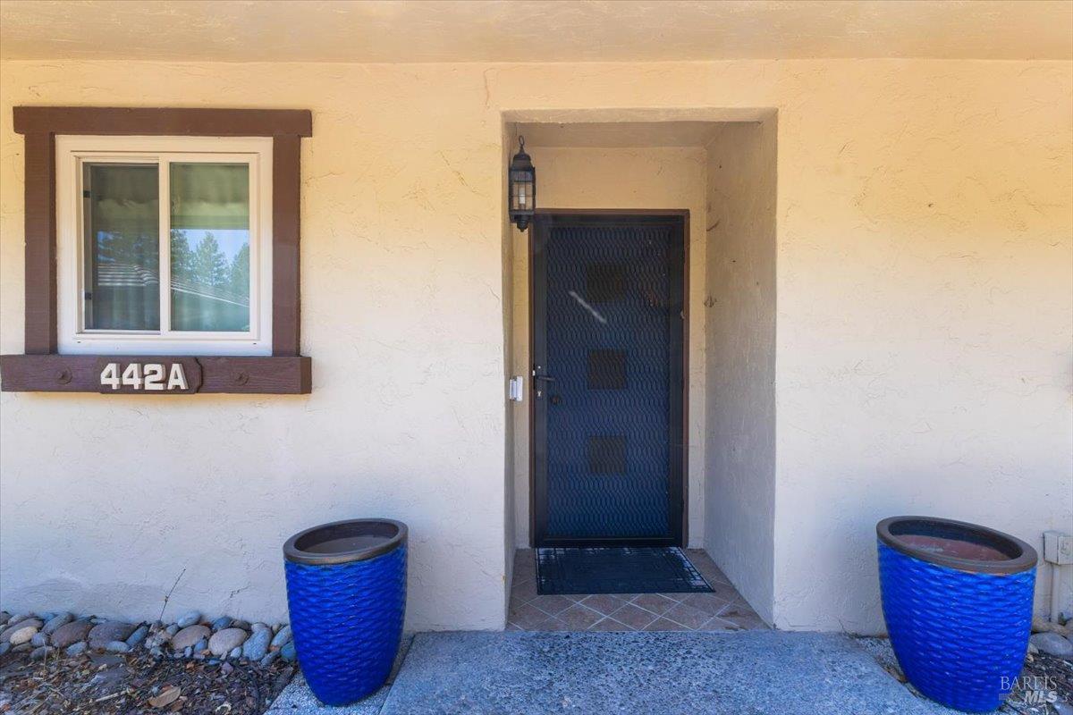 442 Las Casitas Court, Unit A Santa Rosa, CA 95403 - Photo 3 of 33 a view of an empty room and a window