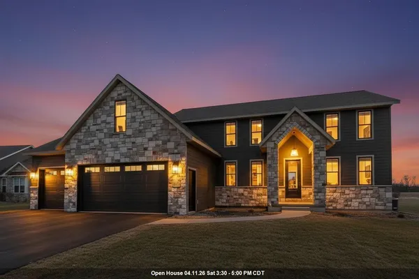 $789,900 | 263 Kerrigan Drive, Wrightstown, WI 54180