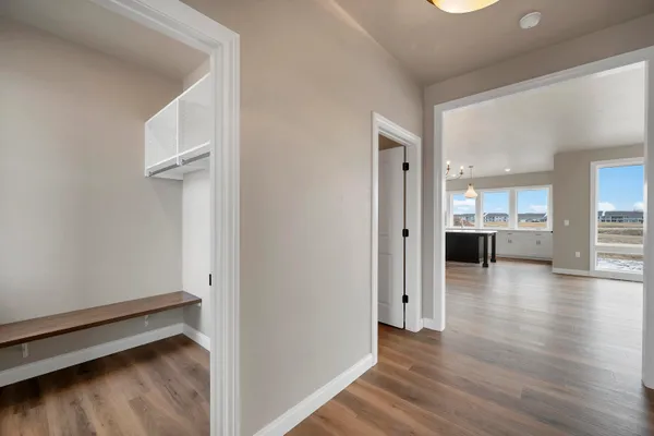 $797,500 | 263 Kerrigan Drive, Wrightstown, WI 54180