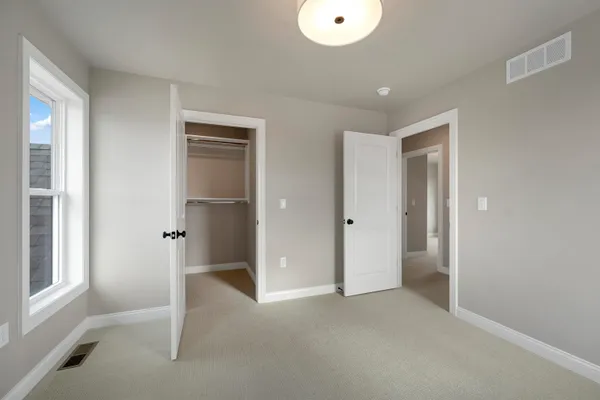 $797,500 | 263 Kerrigan Drive, Wrightstown, WI 54180