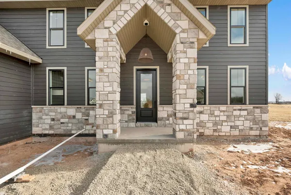 $797,500 | 263 Kerrigan Drive, Wrightstown, WI 54180