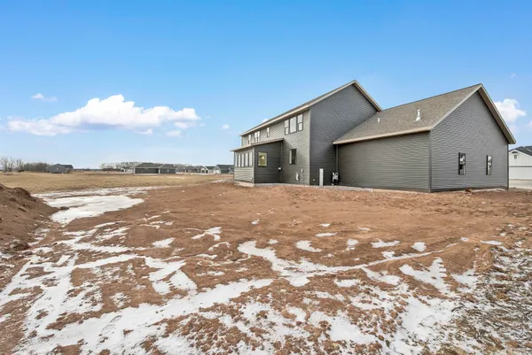 $797,500 | 263 Kerrigan Drive, Wrightstown, WI 54180