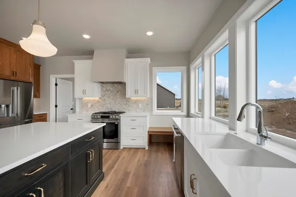 $797,500 | 263 Kerrigan Drive, Wrightstown, WI 54180