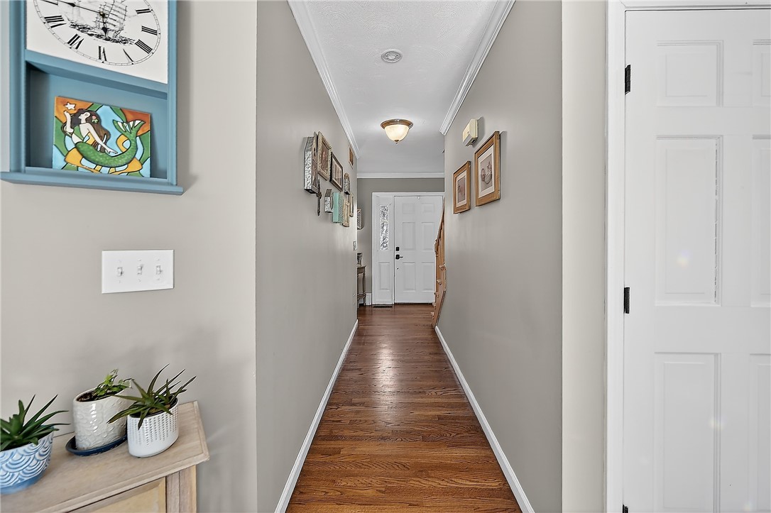 1340 Hope Road Cranston, RI 02831 - Photo 12 of 50