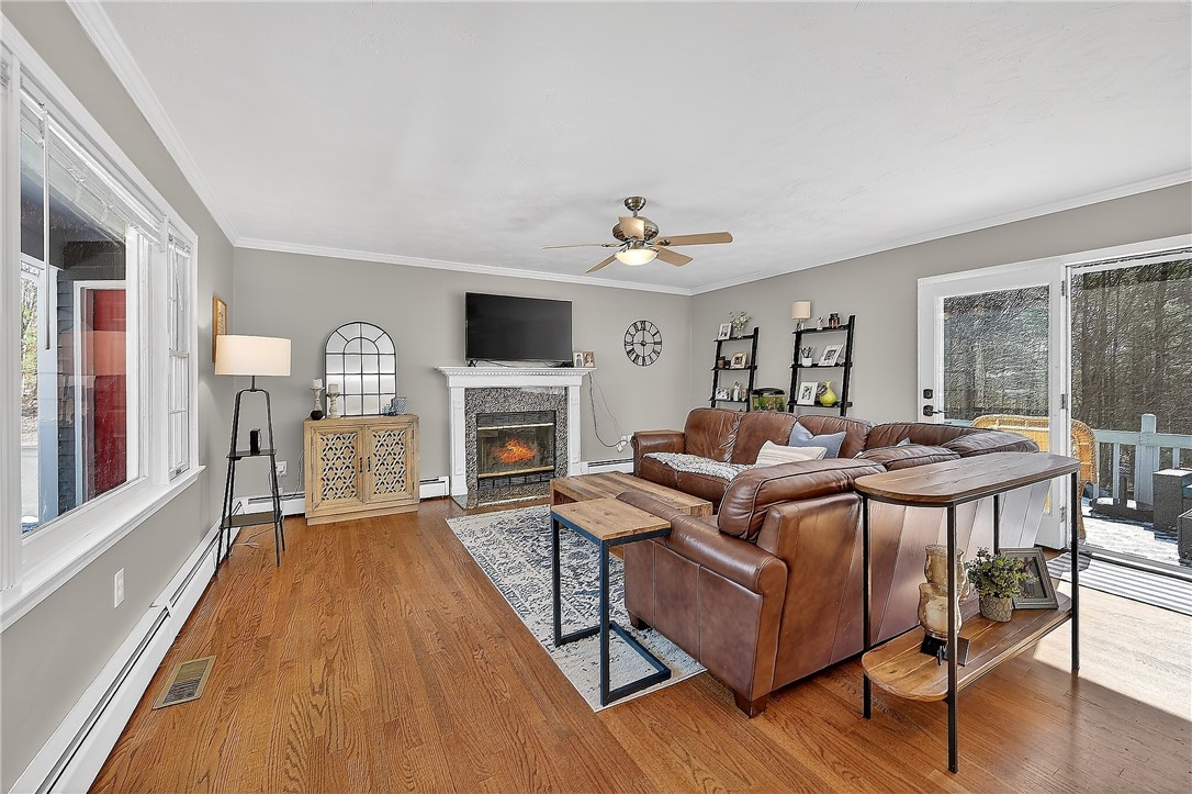 1340 Hope Road Cranston, RI 02831 - Photo 18 of 50