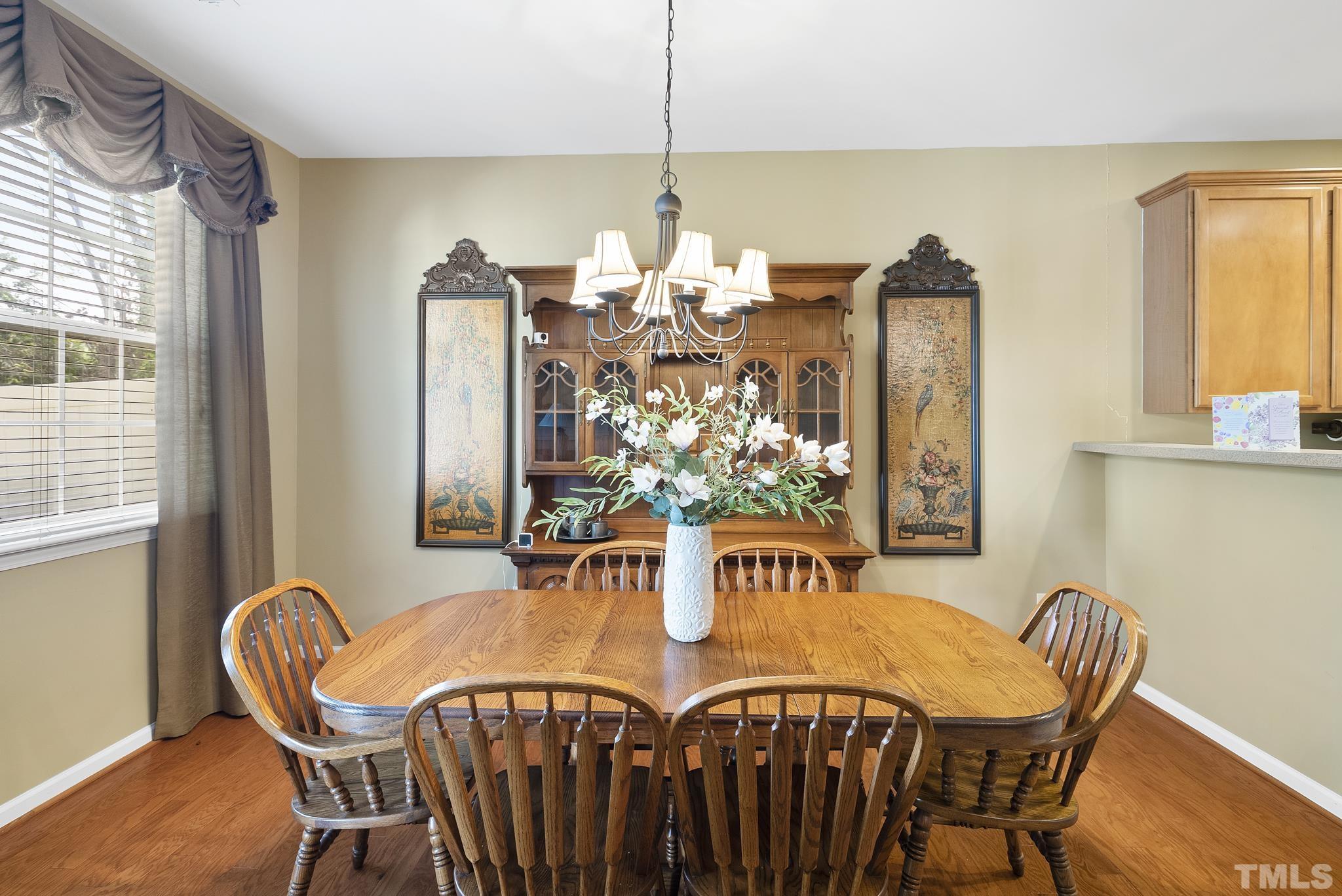 8512 Barryknoll Court Raleigh, NC 27613 - Photo 4 of 27 Gallery Image 4