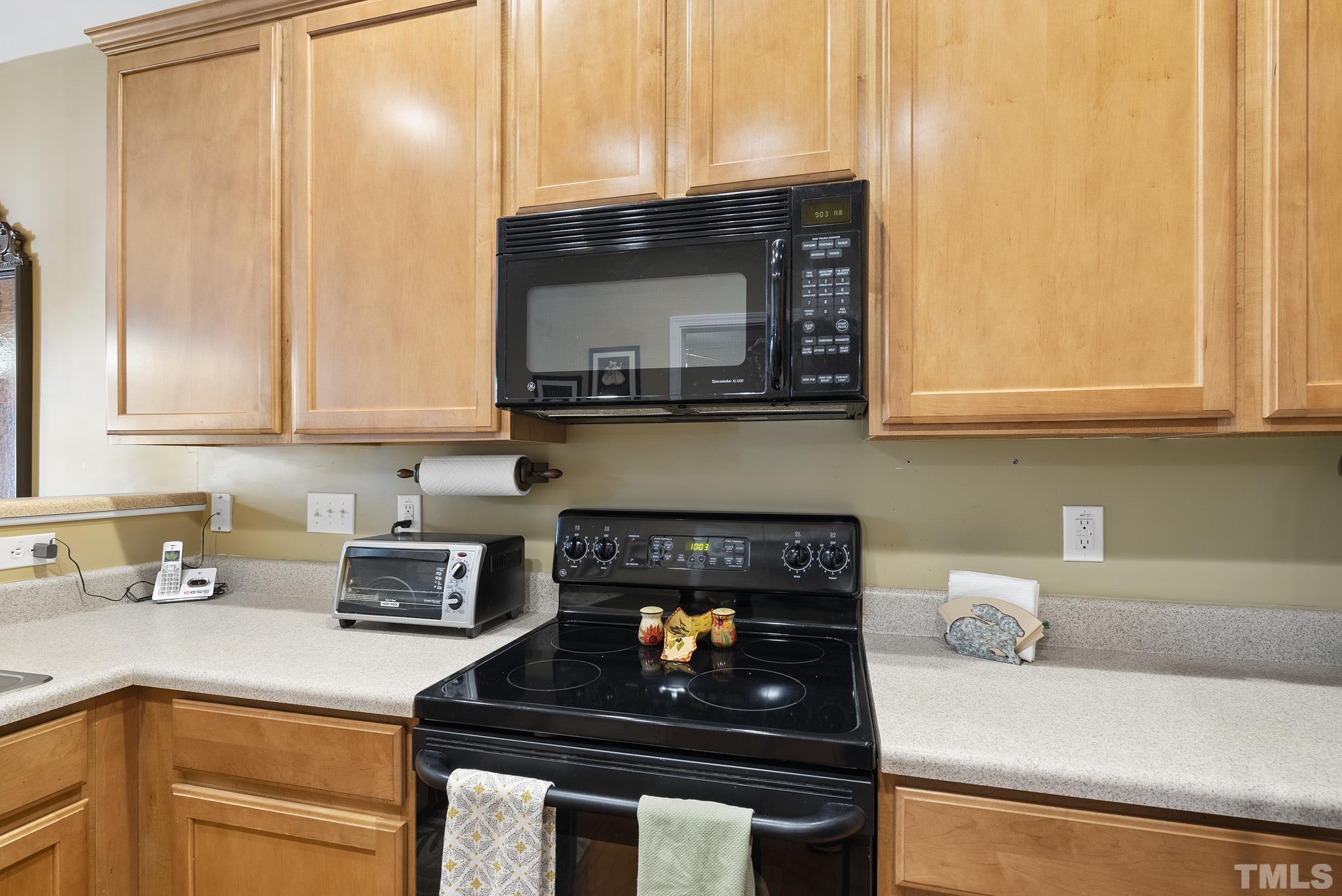 8512 Barryknoll Court Raleigh, NC 27613 - Photo 8 of 27 Gallery Image 8