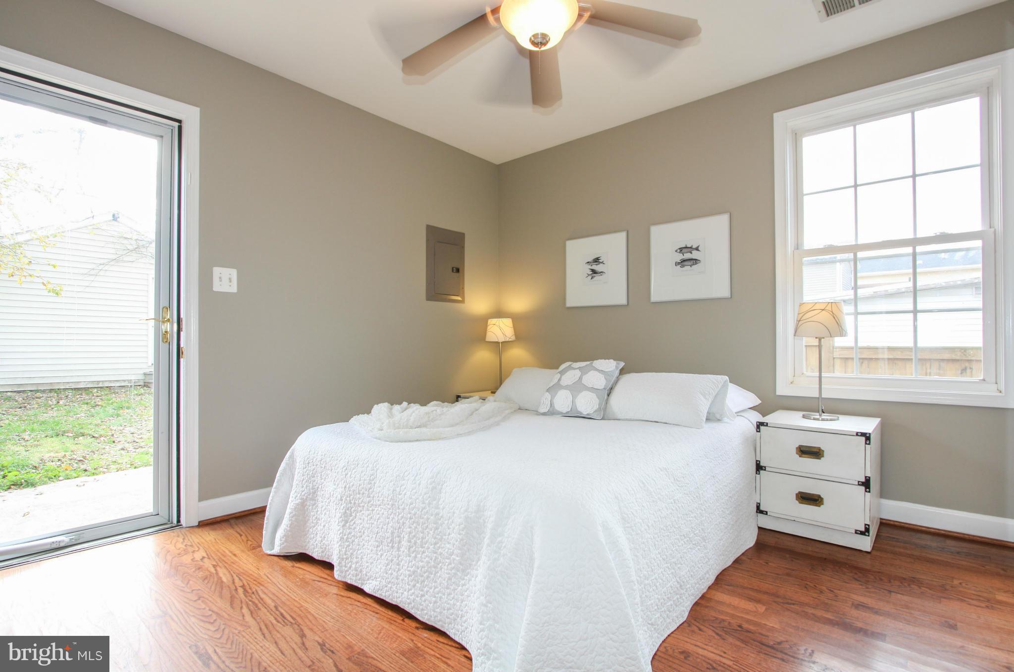 33 West Reed Avenue Alexandria, VA 22305 - Photo 9 of 12 MASTER BEDROOM