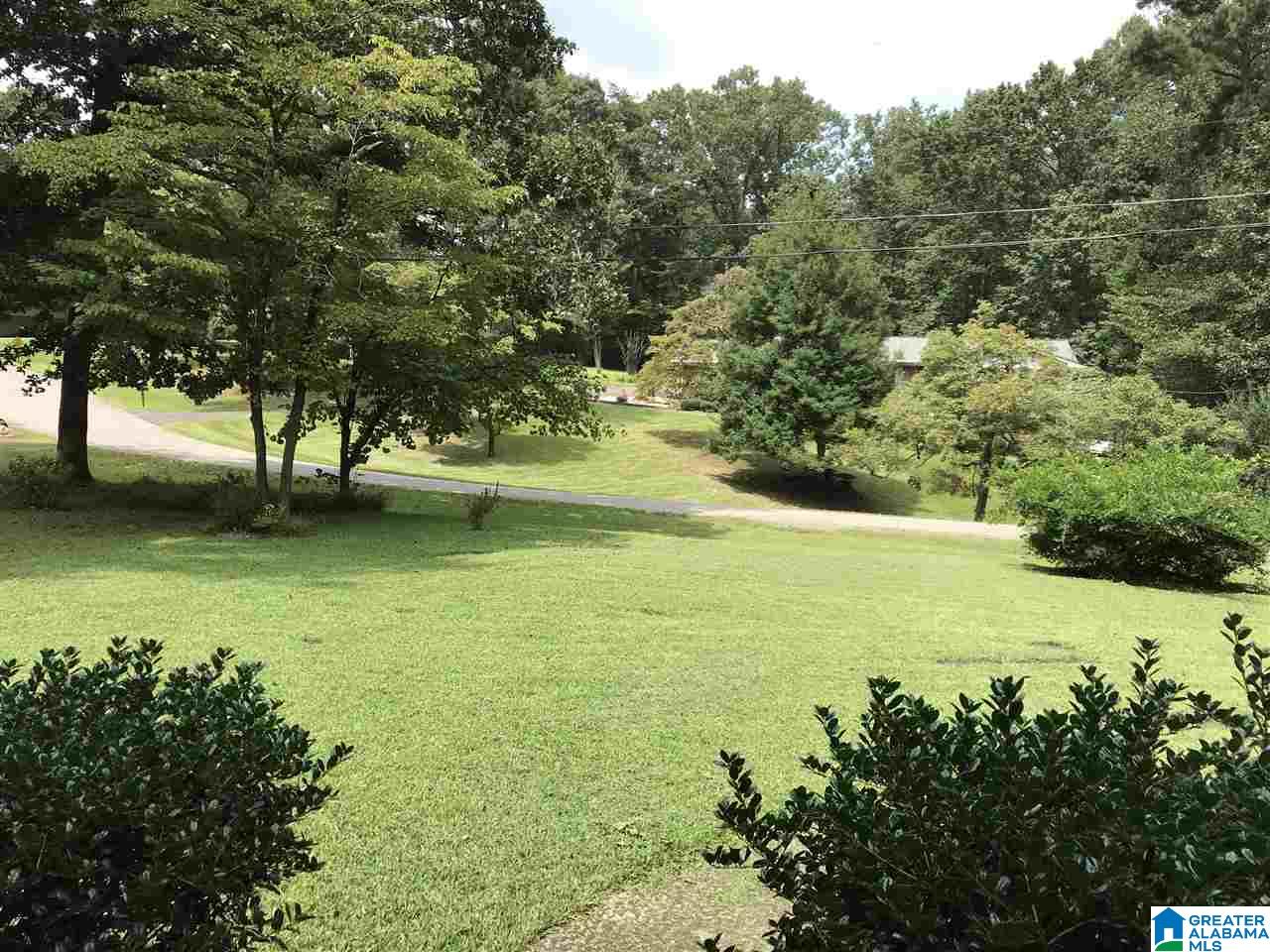 619 Portercrest Road Graysville, AL 35073 - Photo 5 of 45