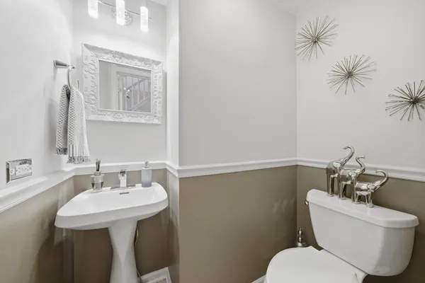 $360,000 | 11138 Aquinas Court, Orland Park, IL 60467