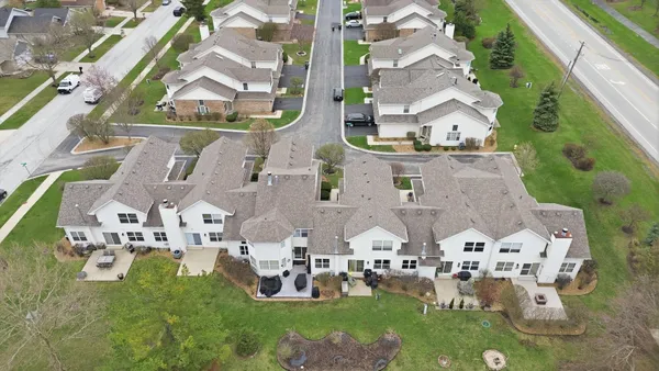$360,000 | 11138 Aquinas Court, Orland Park, IL 60467