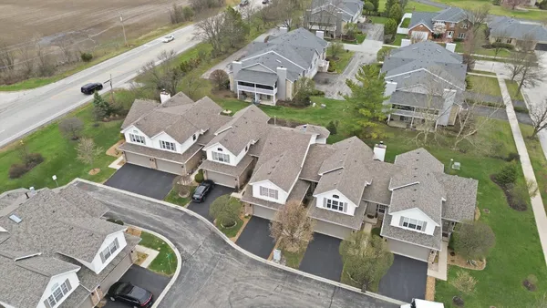 $360,000 | 11138 Aquinas Court, Orland Park, IL 60467