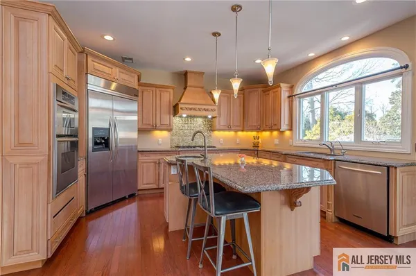 $1,079,000 | 53 Princeton Avenue, Colonia, NJ 07067