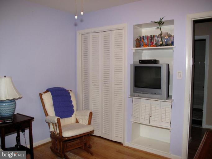 8708 Bradgate Road Alexandria, VA 22308 - Photo 8 of 30 First bedroom