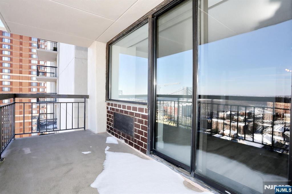 200 Old Palisade Road, Unit 19J Fort Lee, NJ 07024 - Photo 15 of 44